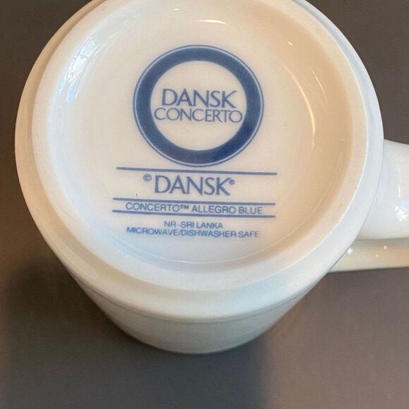 1986-2019 Dansk Concerto White And Allegro Blue Bands Coffee Mug - Picture 3 of 4